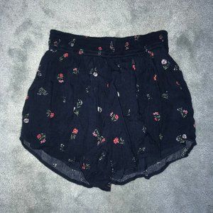 Hollister High Rise Smocked Waist Floral Short